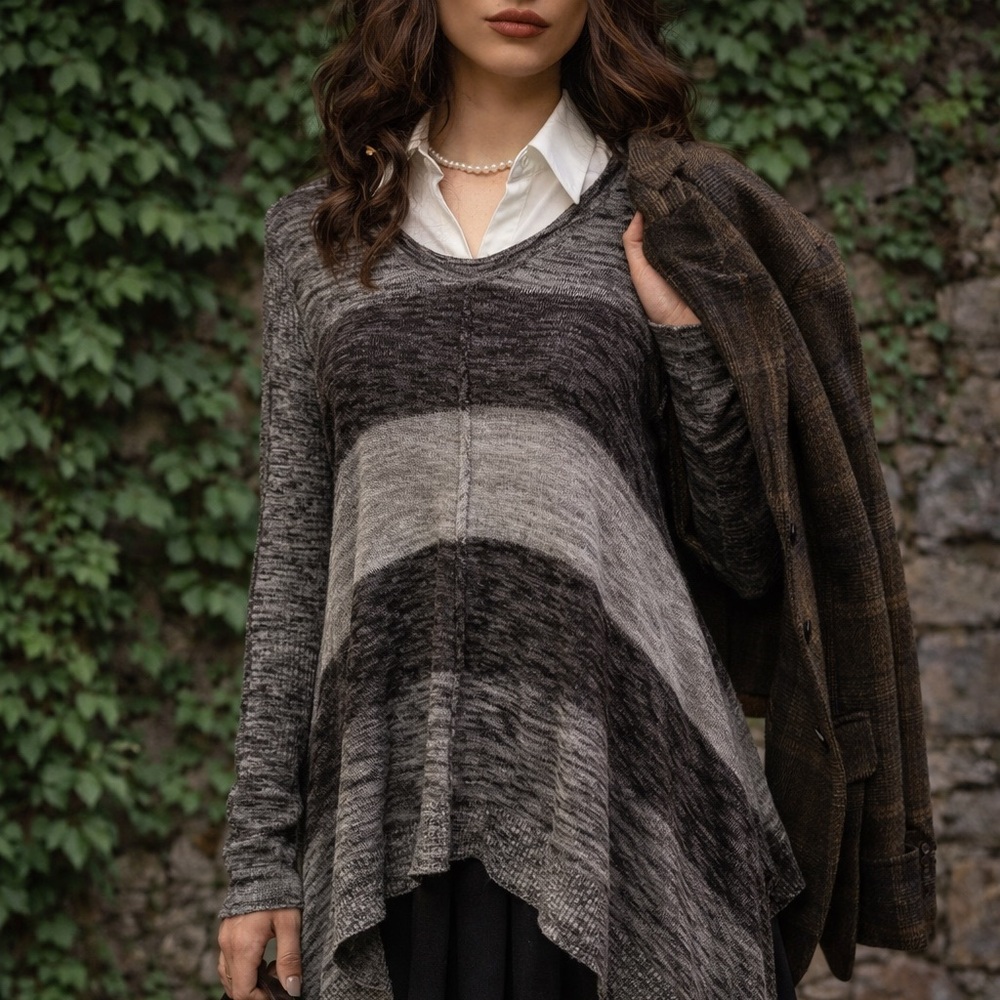 CUPIO Gray and Brown Striped Shark-Bite Sweater, S
